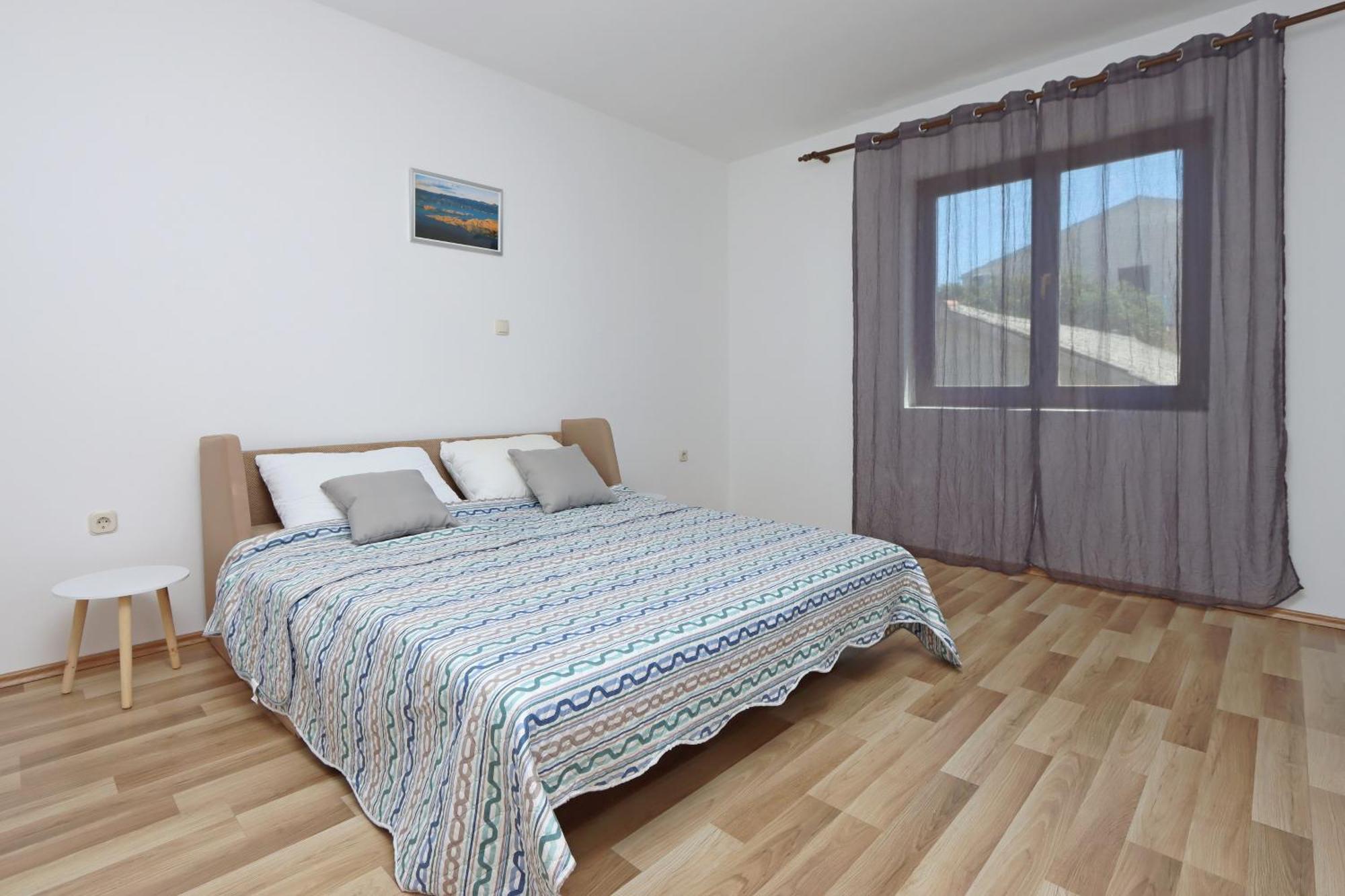 Apartments By The Sea Mandre, Pag - 3084 Kolan Exterior photo